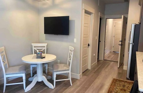 Monument Apartment | 2 bed/2 bath suite w/lake & mountain views, 10 min. from Colo. Springs & USAFA