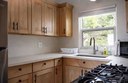 Estate Bethany Apartment | 2 bed, 2 bath with pool access overlooking Cruz Bay