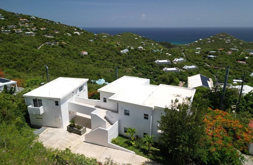 Estate Bethany Apartment | 2 bed, 2 bath with pool access overlooking Cruz Bay
