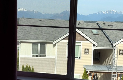 Silverdale Apartment | 2/bed/2bath APT. in Silverdale with fitness, pool, rock climb, bball, park