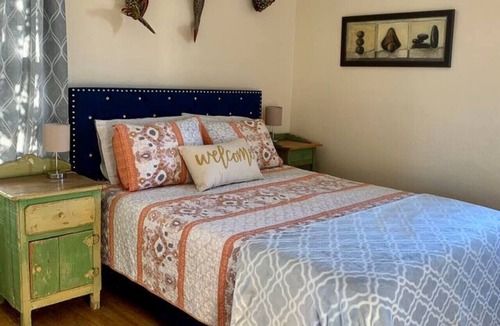 Las Cruces House | 2 bed and pullout sofa kids and dogs welcome