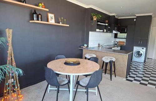 Napier Apartment | 2 Bed Apartment-Panoramic Views
