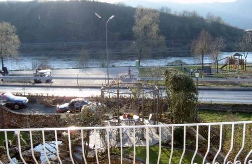 Neef Apartment | 2-bed apartment, sunflower - Scheid, Edith
