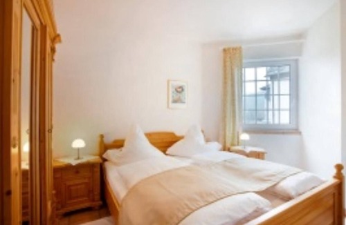 Neef Apartment | 2-bed apartment, sunflower - Scheid, Edith
