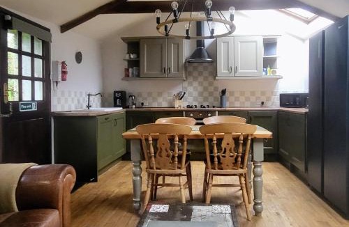 Redruth House | 2 bed barn on smallholding