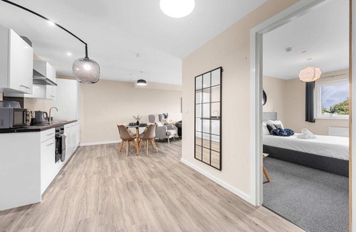 Manchester Apartment | 2 Bed City Centre Flat Balcony Free Parking