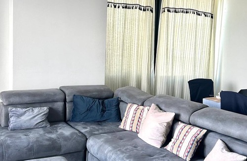 Vlore Apartment | 2 Bed Flat - Sleeps 4 - Pets - Parking - Wifi