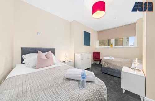 Methil Apartment | 2 Bed Flat With Parking Sleeps 4 in Fife