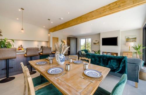 Fourstones Near Bentham Cabin | 2 Bed in Austwick oc-d30840