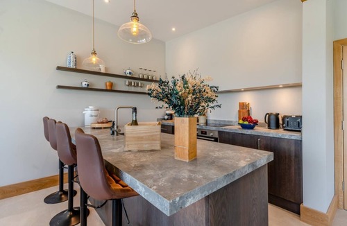 Fourstones Near Bentham Ski Chalet | 2 Bed in Austwick (oc-l31946)
