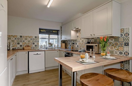 Fakenham Cottage | 2 Bed in Bale (oc-v27448)