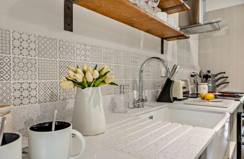 Barnstaple House | 2 Bed in Barnstaple oc-93025