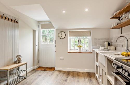 Barnstaple House | 2 Bed in Barnstaple oc-93025