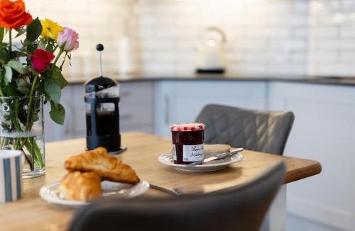 Upper Town House | 2 Bed in Bath oc-bhr24