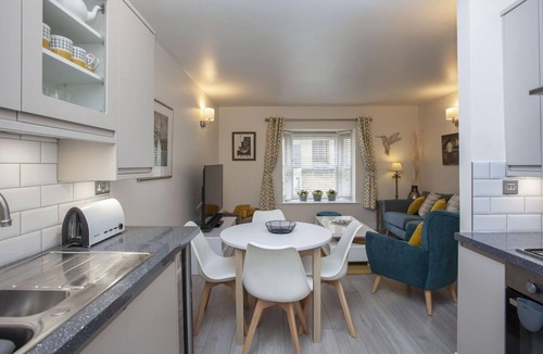Bath Cottage | 2 Bed in Bath (oc-bhr32)