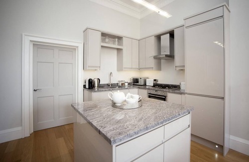Upper Town Cottage | 2 Bed in Bath (oc-bhr43)