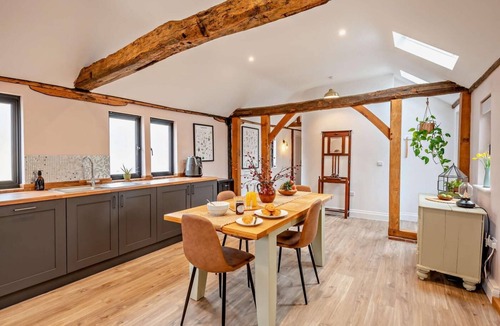 Halstead Cottage | 2 Bed in Baythorne End (oc-t30556)