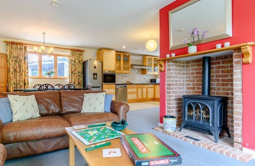 Halesworth Cottage | 2 Bed in Bramfield (oc-sfbri4)