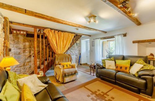 Brampton House | 2 Bed in Brampton oc-73578
