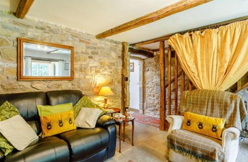 Brampton House | 2 Bed in Brampton oc-73578