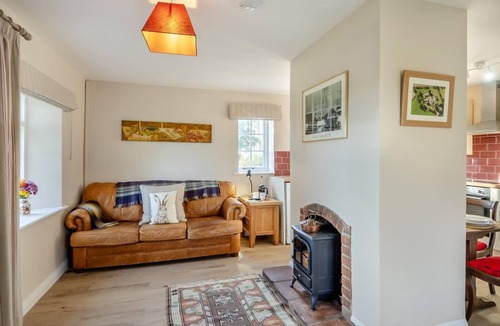 Bressingham House | 2 Bed in Bressingham (oc-f33646)