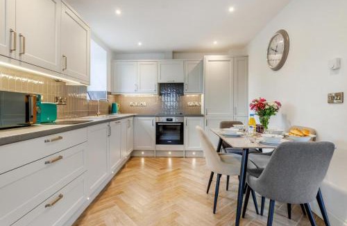 Glandyfi House | 2 Bed in Capel Bangor oc-m30146