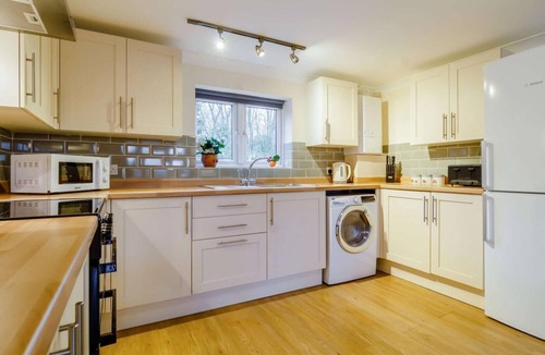 Norwich Cottage | 2 Bed in Chedgrave (oc-t27197)