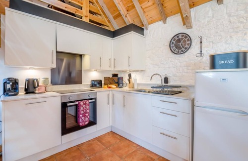 Clevedon Cottage | 2 Bed in Clevedon (oc-s30785)