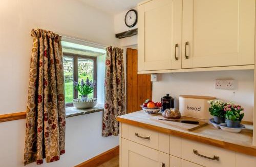 Harrop Fold House | 2 Bed in Clitheroe oc-la156