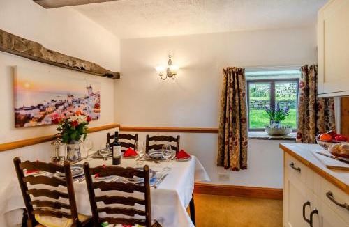 Harrop Fold House | 2 Bed in Clitheroe oc-la156