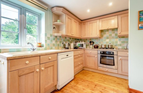 Corfe Castle Village Cottage | 2 Bed in Corfe Castle (oc-g30143)