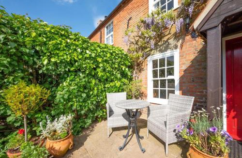 Docking House | 2 Bed in Docking oc-913