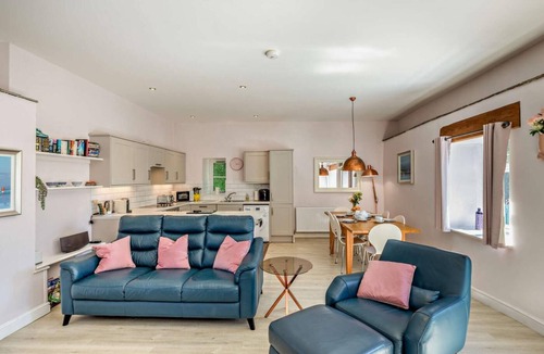 Torrington Cottage | 2 Bed in Langtree (oc-w29909)