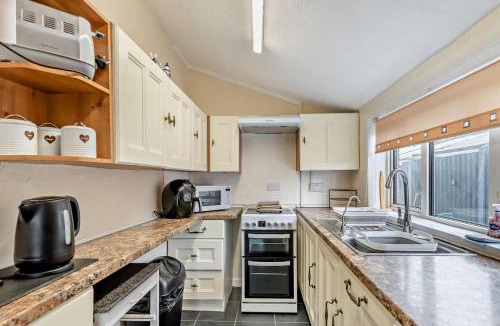 Sandilands House | 2 Bed in Mablethorpe oc-74809