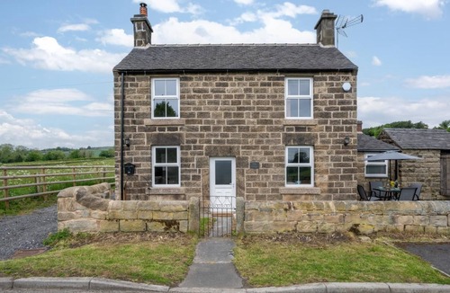 Crich Cottage | 2 Bed in Matlock (oc-dcbeau)