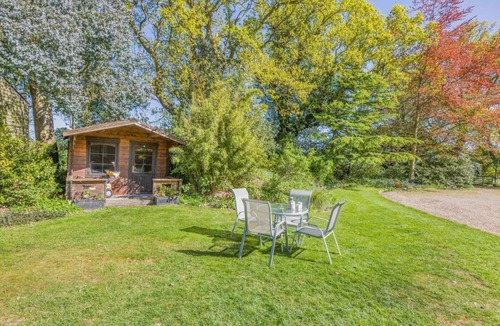 Irstead House | 2 Bed in Oby (oc-1924)