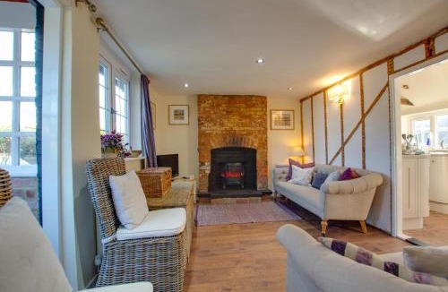 Rye House | 2 Bed in Peasmarsh oc-rh1172