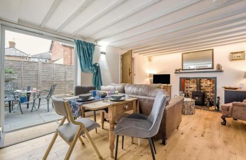 Peasmarsh House | 2 Bed in Peasmarsh oc-s33528
