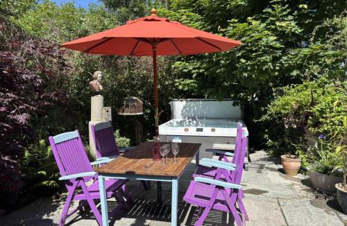 Torrington House | 2 Bed in Torrington oc-83038
