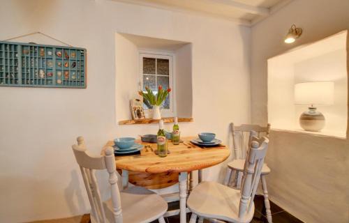 West Down House | 2 Bed in West Down oc-julyco
