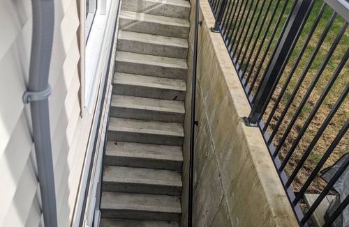 Willoughby House | 2 bed Modern Suite near Langley Events Centre