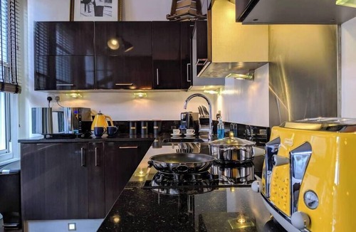 Manchester City Centre Apartment | 2 Bed Piccadilly Flat | City Centre