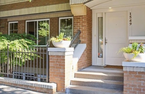 Old Ballard House | 2-bed townhome w/AC in the Heart of Ballad, walkable to shops and restaurants!