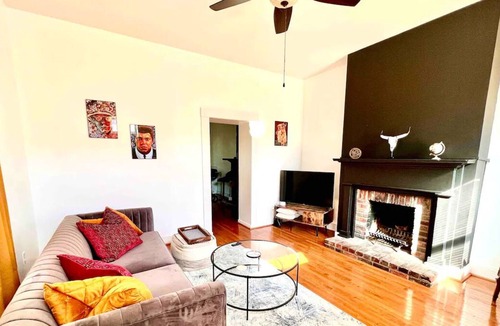 Butchertown House | 2 Bed Townhouse In The Heart Of Nulu w/ ThunderDeck