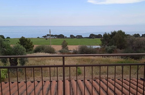 Marina di Amendolara Villa | 2 Bed Villa - Sleeps 4 - Pets - Garden - Parking