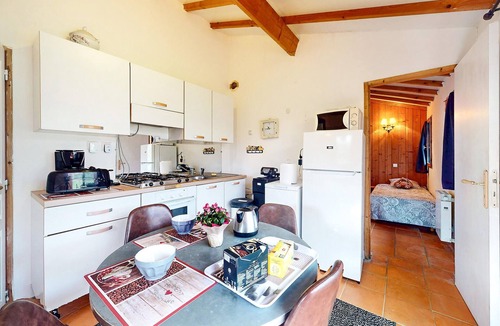 Sainte-Alvere House | 2 bedroom nice home in Val de Louyre et Caude