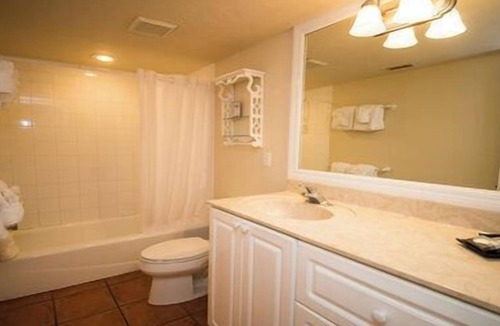 Bradenton Beach Hotel | 2 Bedroom, 1 Bathroom. 1st floor. Pet Friendly