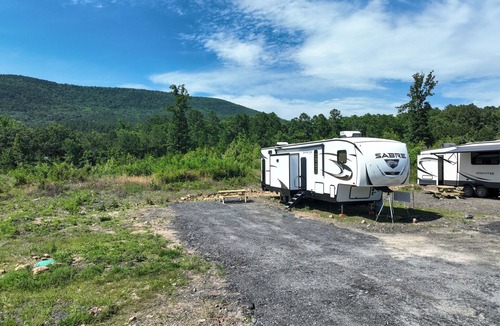 Octavia House | 2-bedroom/2 full bath luxury RV with gorgeous views. 44ft long sleeps 6 and fido