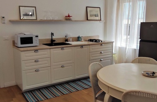 Barriera Vecchia-San Giacomo Apartment | 2-bedroom, 4-guest apartment in historic area of Trieste in 19th century style