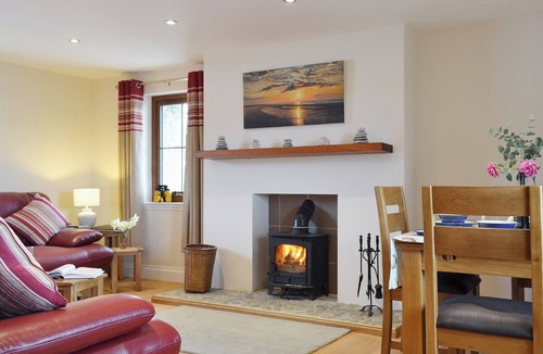 Lochmaddy Cottage | 2 bedroom accommodation in Minish near Lochmaddy, Isle of North Uist